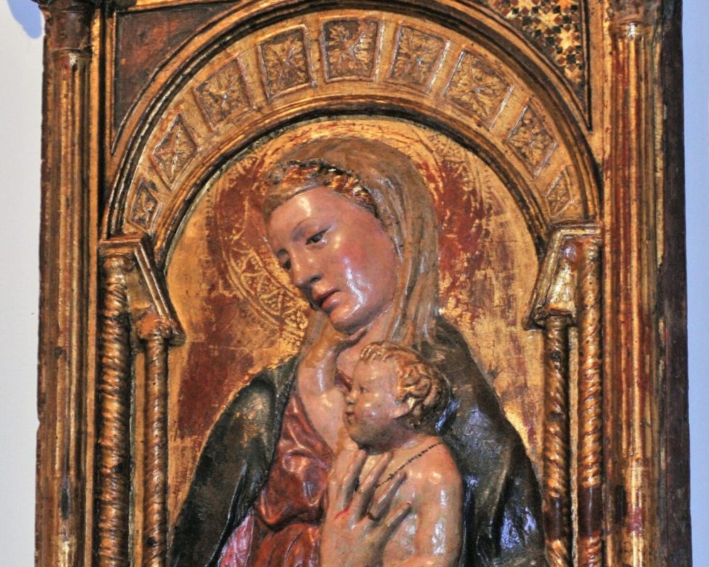 Raggiolo (Ortignano R.), Madonna col Bambino attribuita alla bottega di Donatello, chiesa di S. Michele